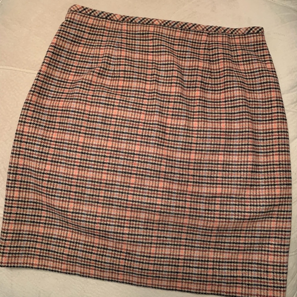 Women’s lined wool skirt- size 10 Talbots